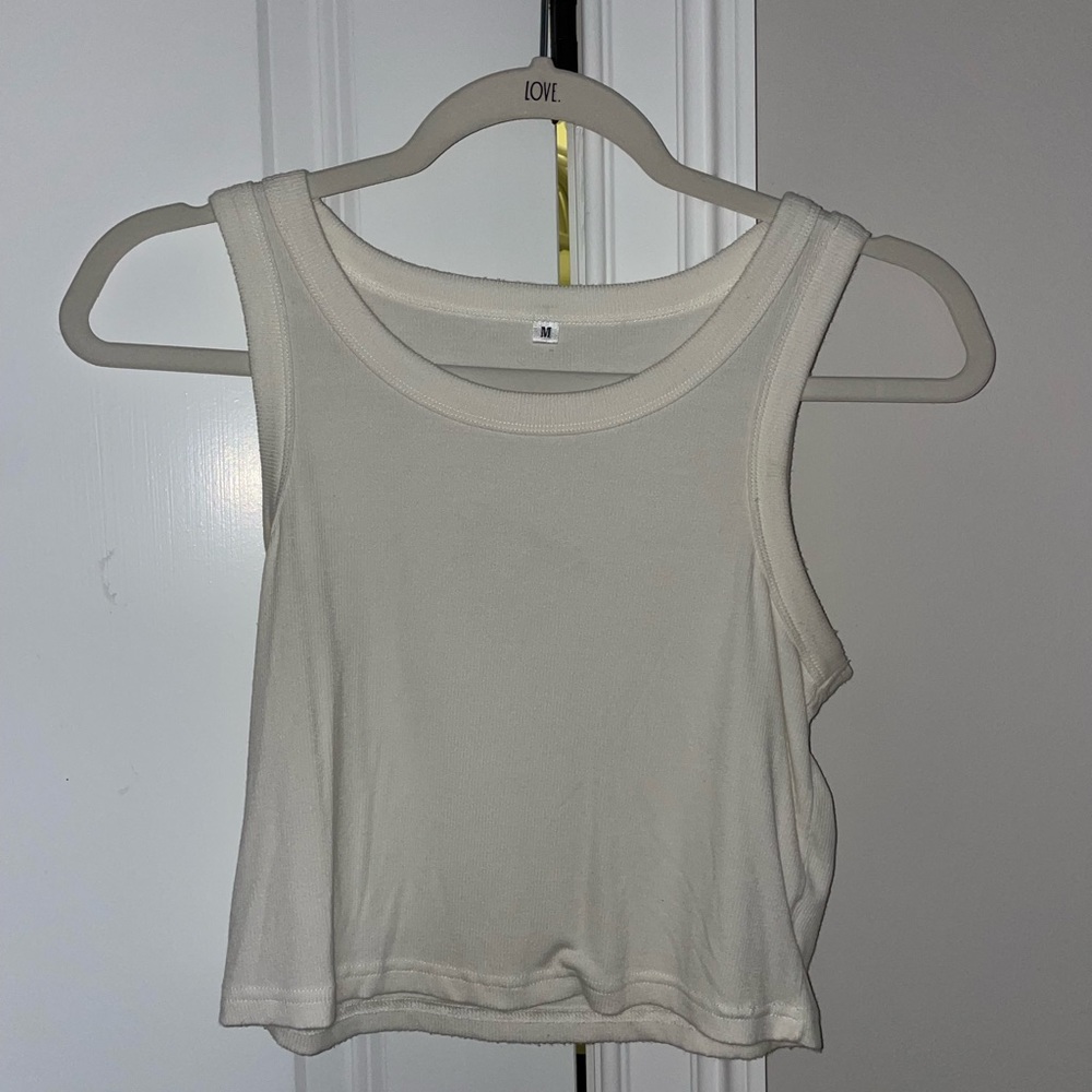 White Zara tank🤎